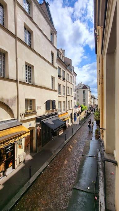 Fully Renovated Historic Apt In Heart Mouffetard Paris Exterior photo
